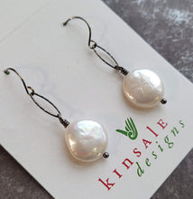 Load image into Gallery viewer, coin pearl earrings