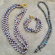 Load image into Gallery viewer, Glowing Labradorite Pearl Necklace