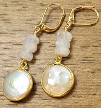 Load image into Gallery viewer, Moonstone Stack Pearl Earrings